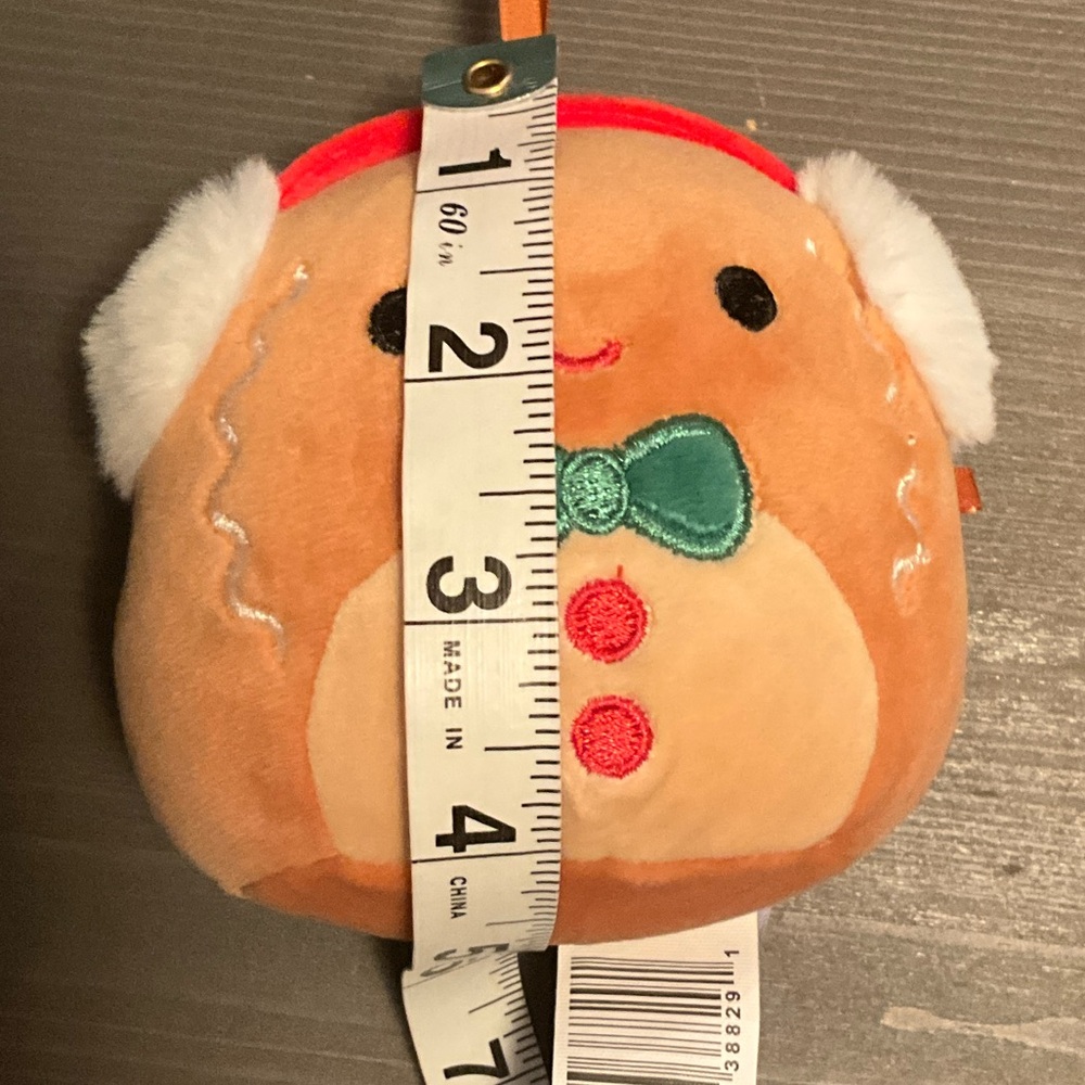 Squishmallows Gingerbread with Earmuffs - Picture 8 of 9